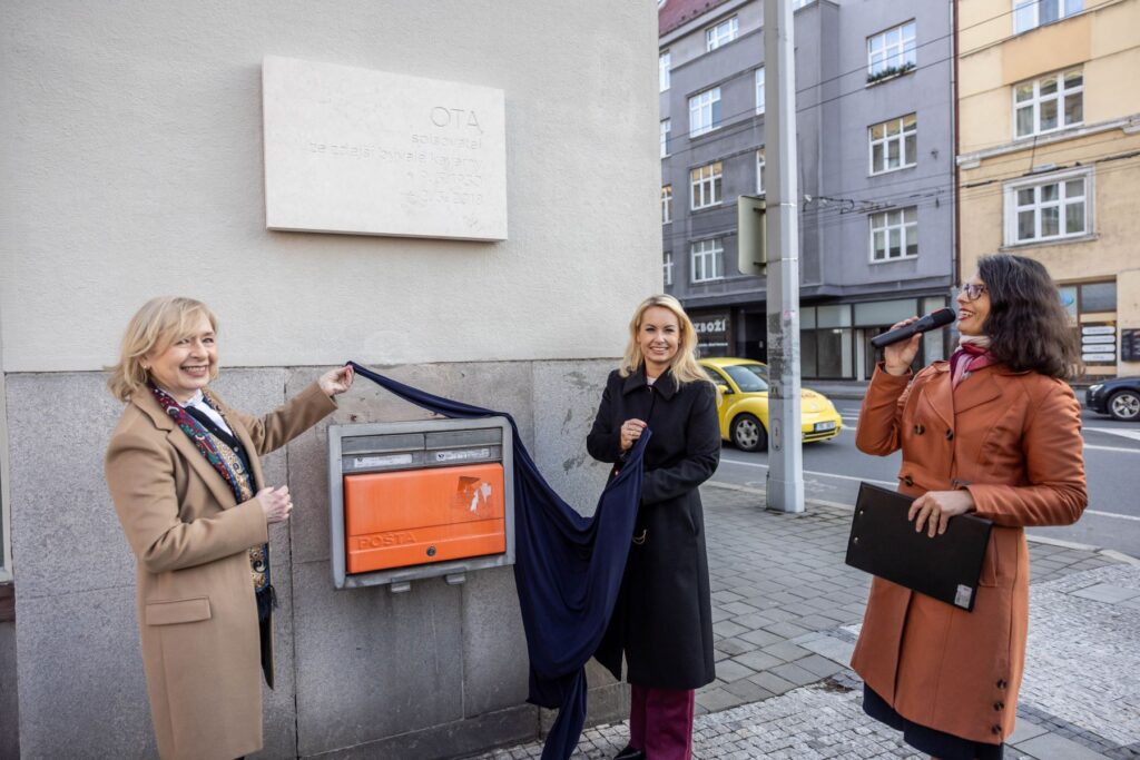 Připomínka ostravského rodáka a spisovatele Oty Filipa